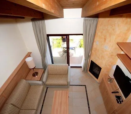 Apartmanhotel Tassido Coda 4*