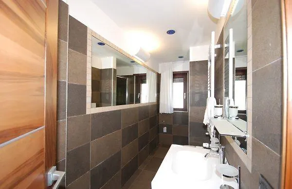 Apartmanhotel Tassido Coda 4*