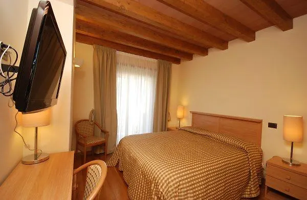 Apartmanhotel Tassido Coda 4*